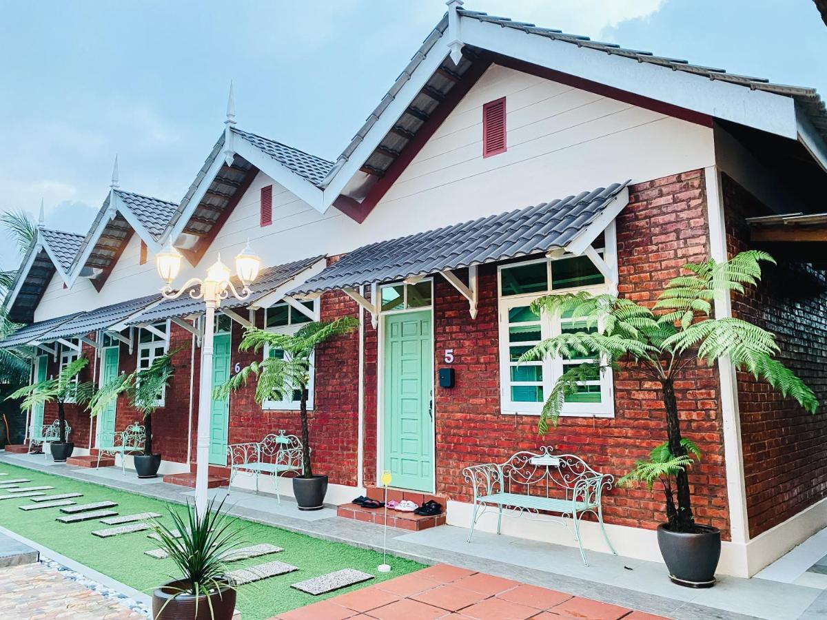 Gading Chalet Kuala Terengganu Exterior foto